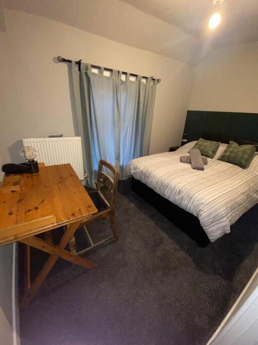 Mountain View Two Bedroom Llwynypia Exteriör bild