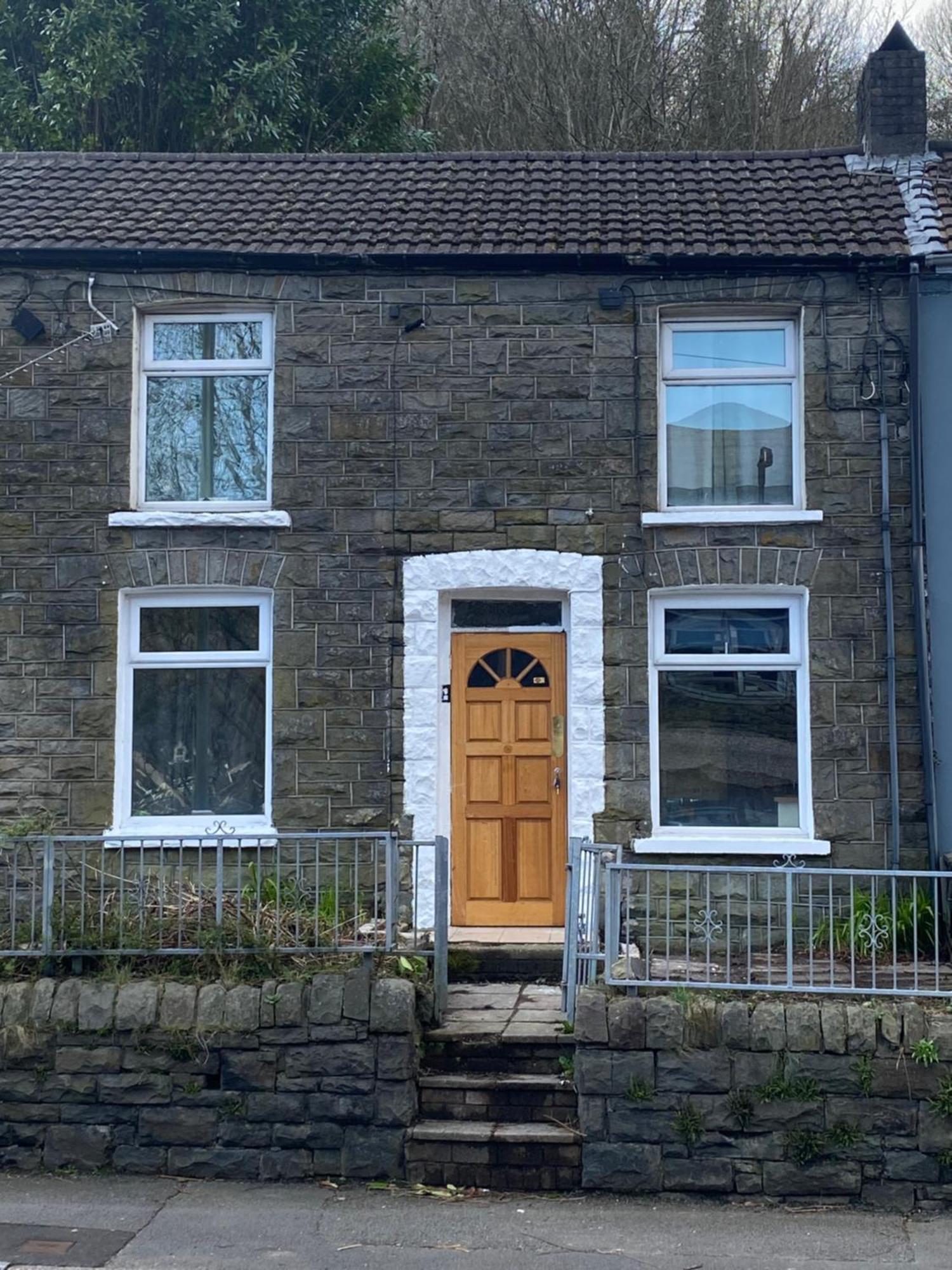 Mountain View Two Bedroom Llwynypia Exteriör bild